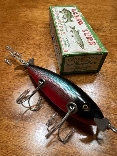 Creek Chub Injured Minnow #1505 Red Side Scale Finish w/ Matching Box